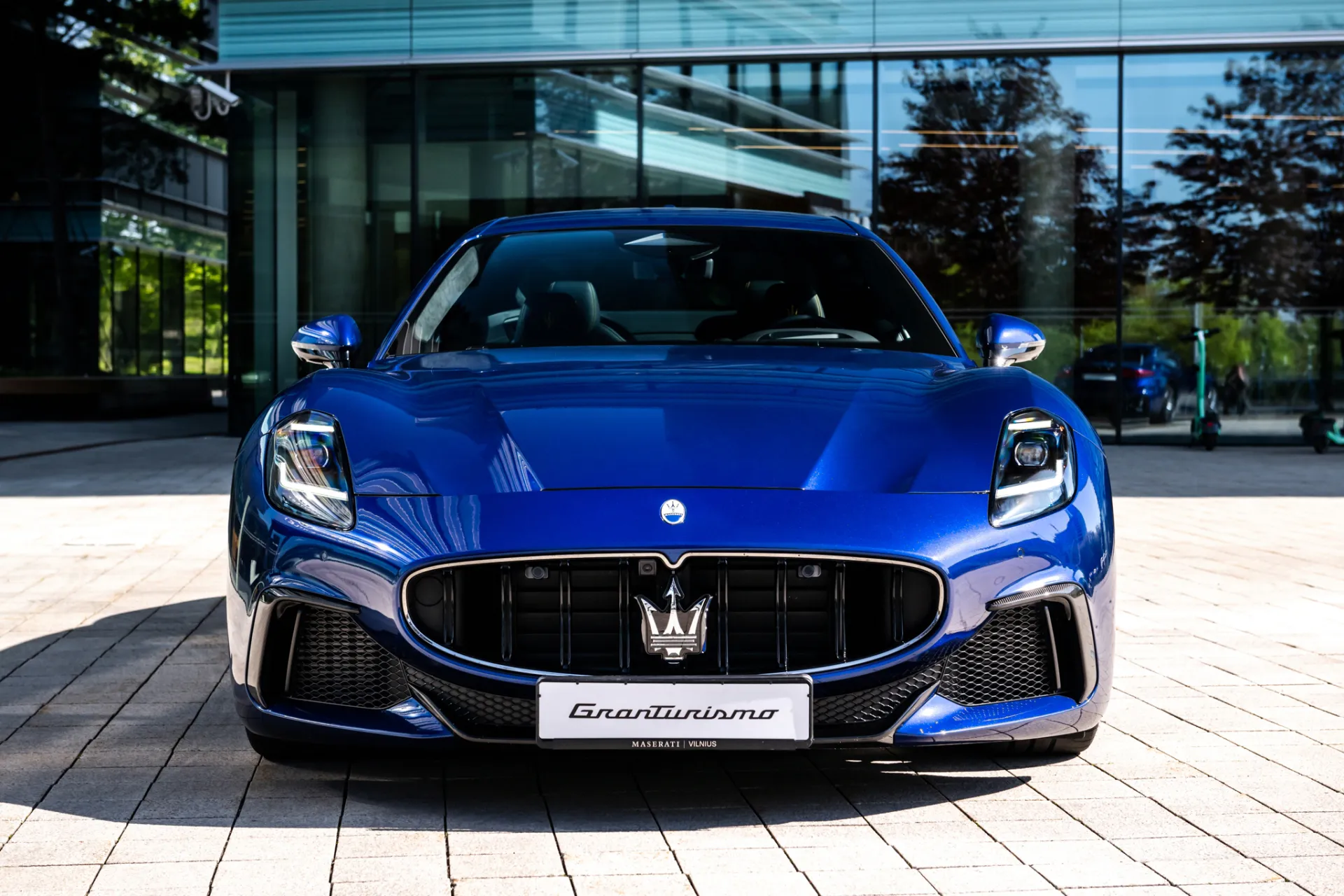 maserati-granturismo-trofeo-blue