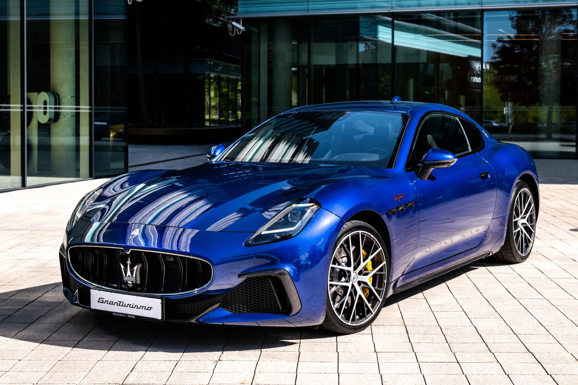 maserati-granturismo-trofeo-blue_2