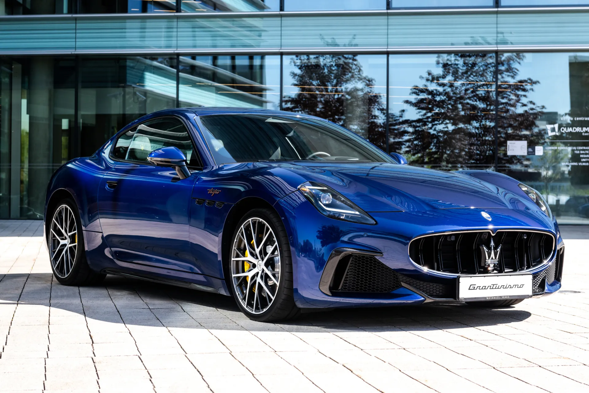 maserati-granturismo-trofeo-blue_3