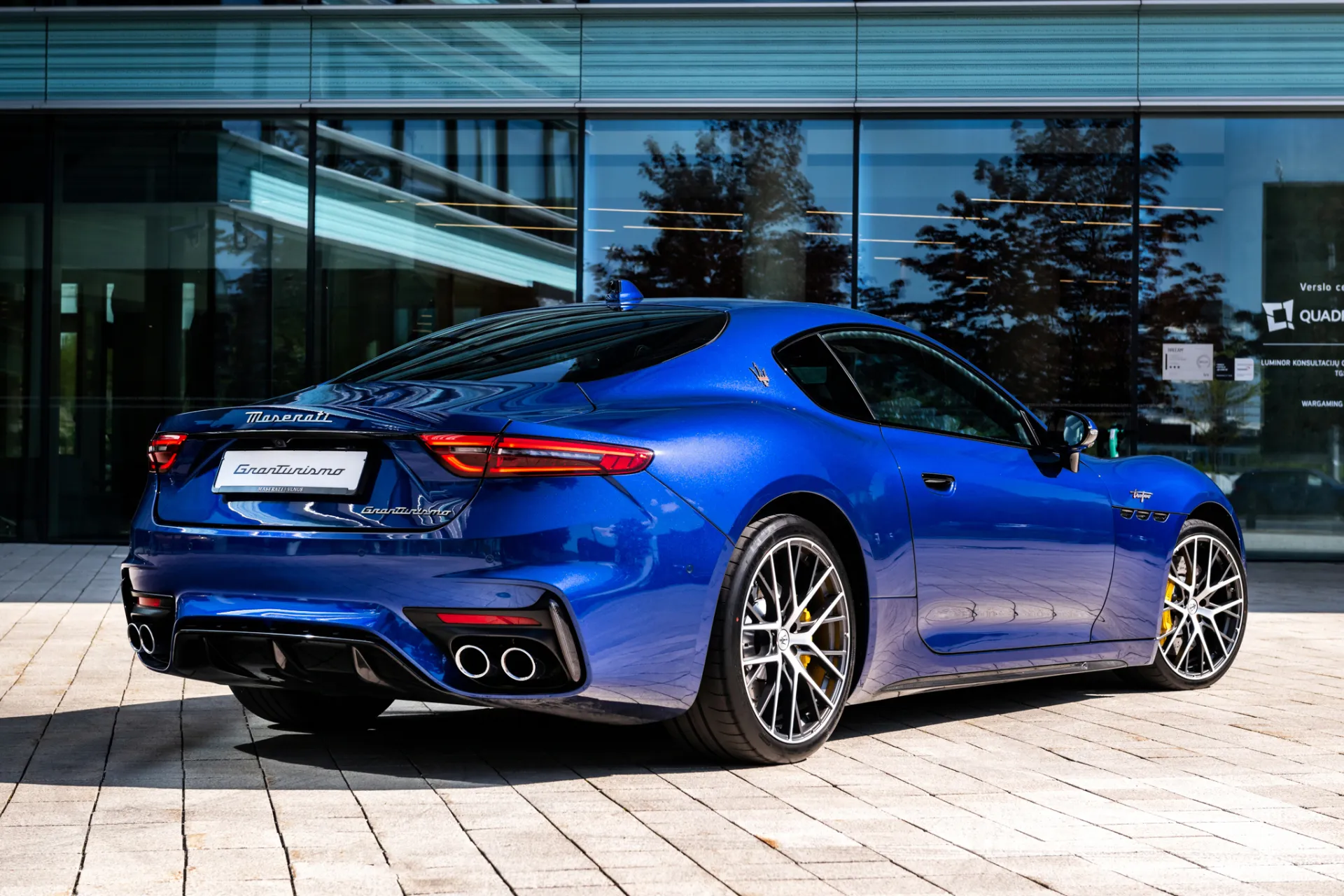 maserati-granturismo-trofeo-blue_5