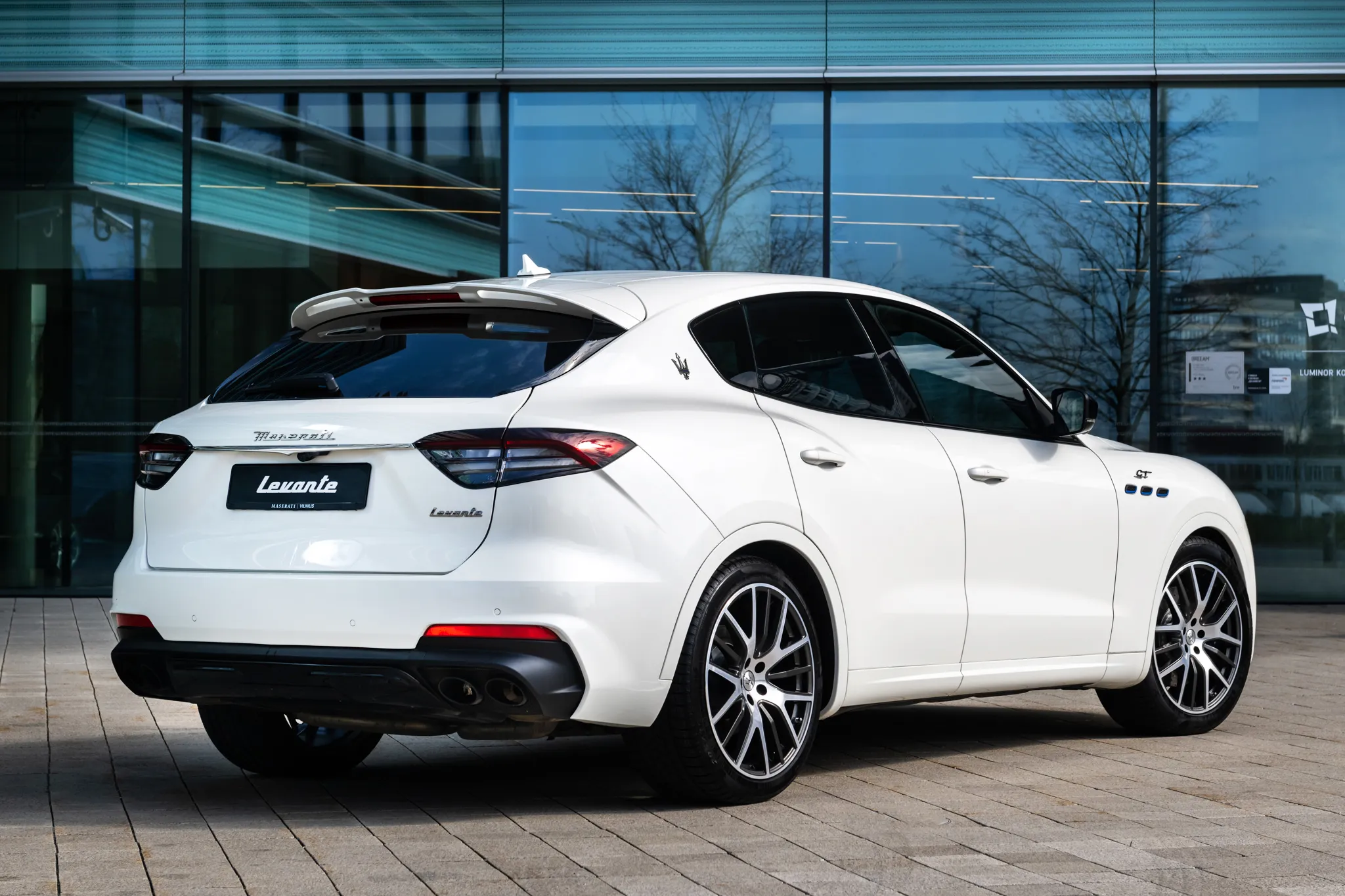 maserati-levante-executive_3