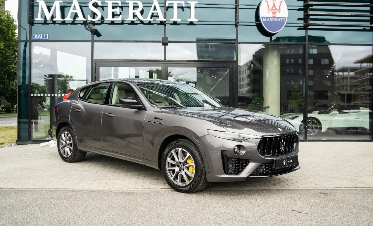 maserati-levante-modena_0