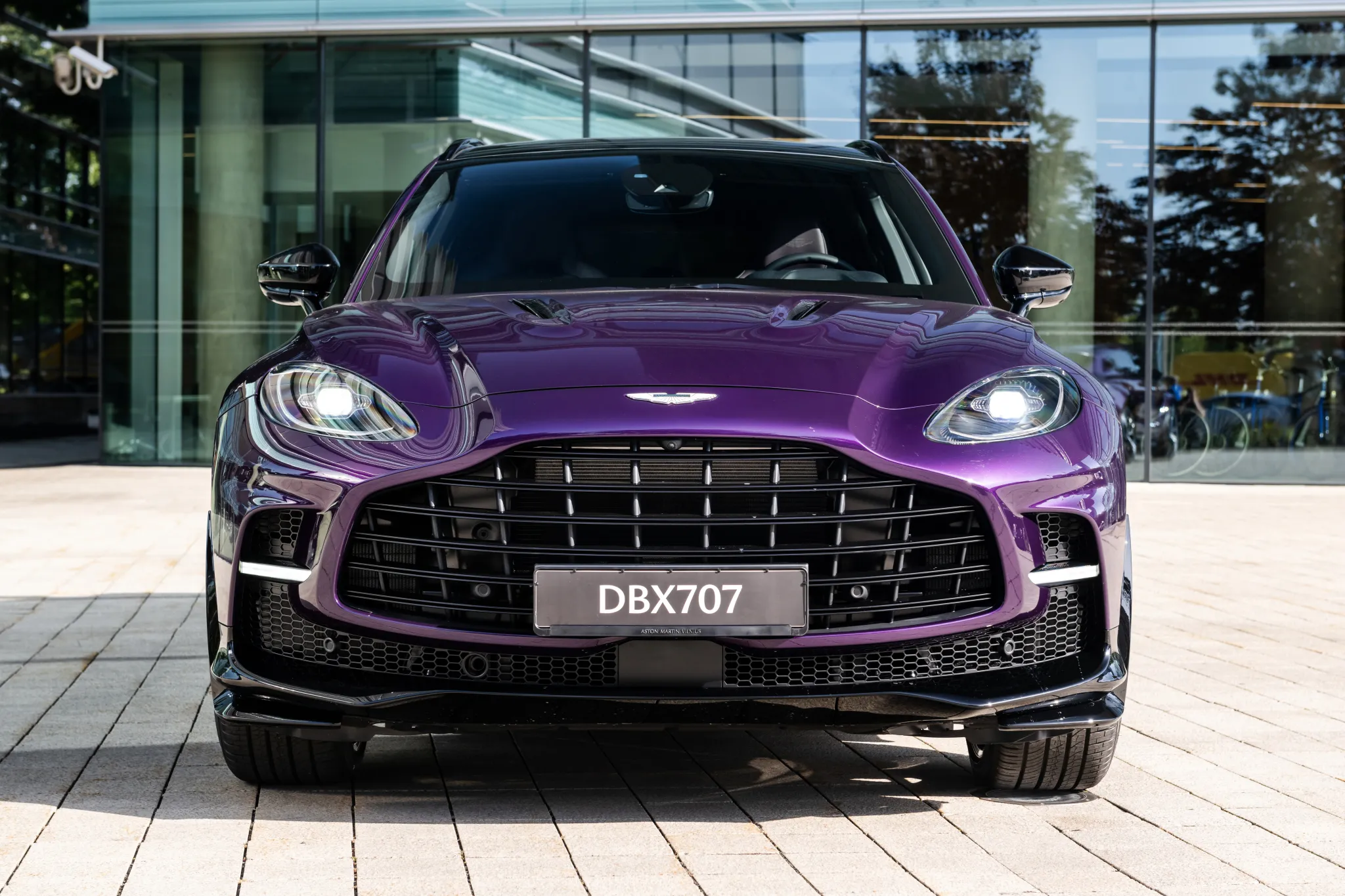 aston_martin_dbx_purple_707-1