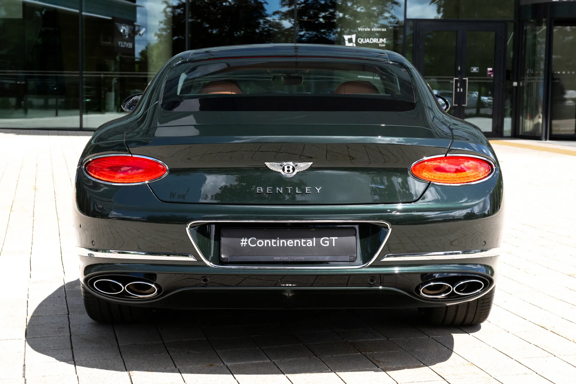 bentley_continental_gt_azure_v8_2vp_4589