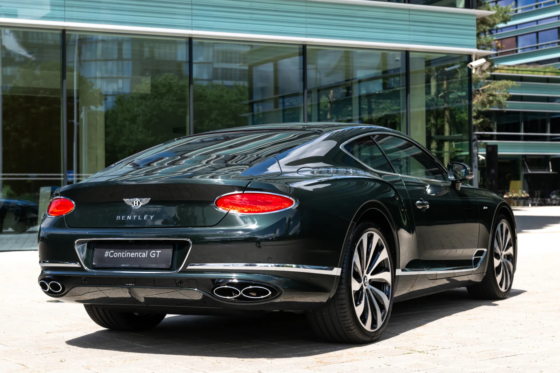 bentley_continental_gt_azure_v8_2vp_4604