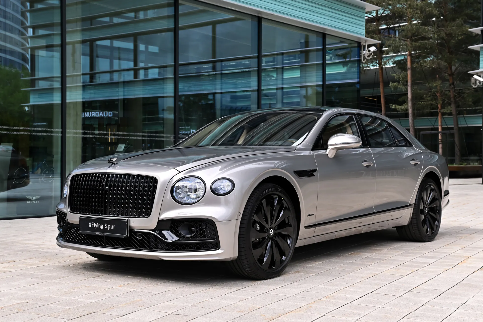 bentley_flying_spur_azure_v8_2vp_8806