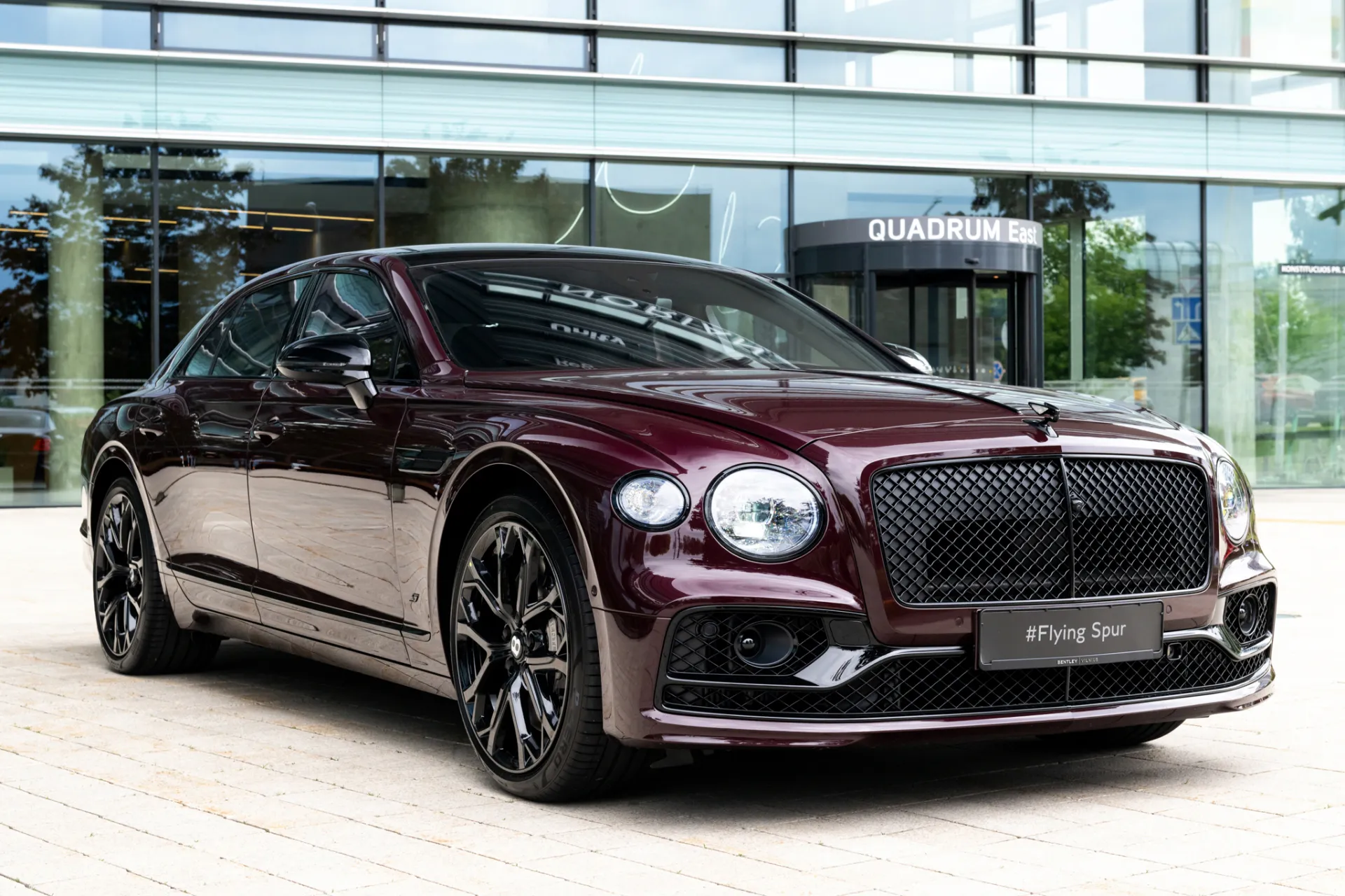 bentley_flying_spur_s_v8_2vp_3504