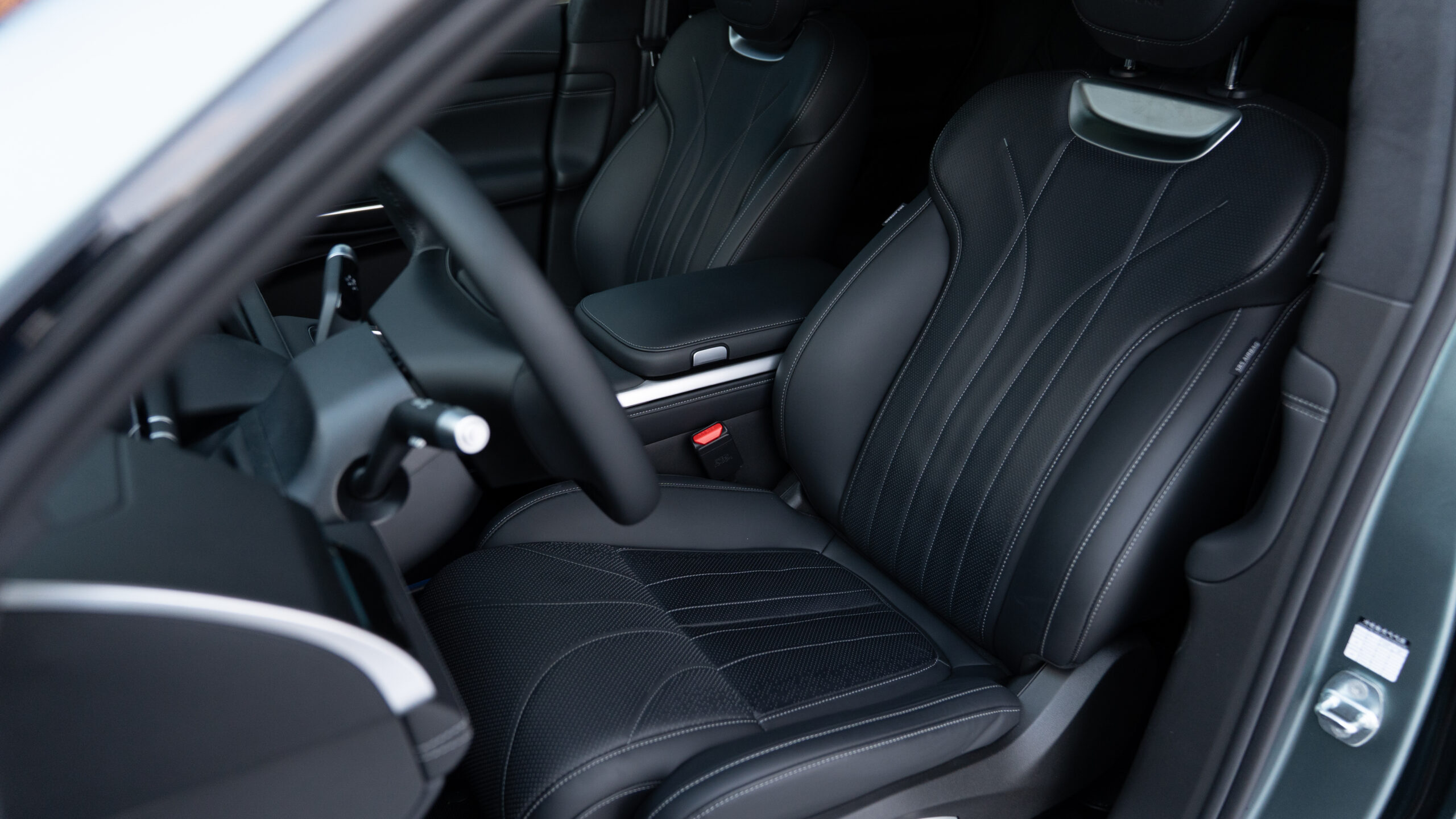 Green_Matte_Xpeng_X9_41