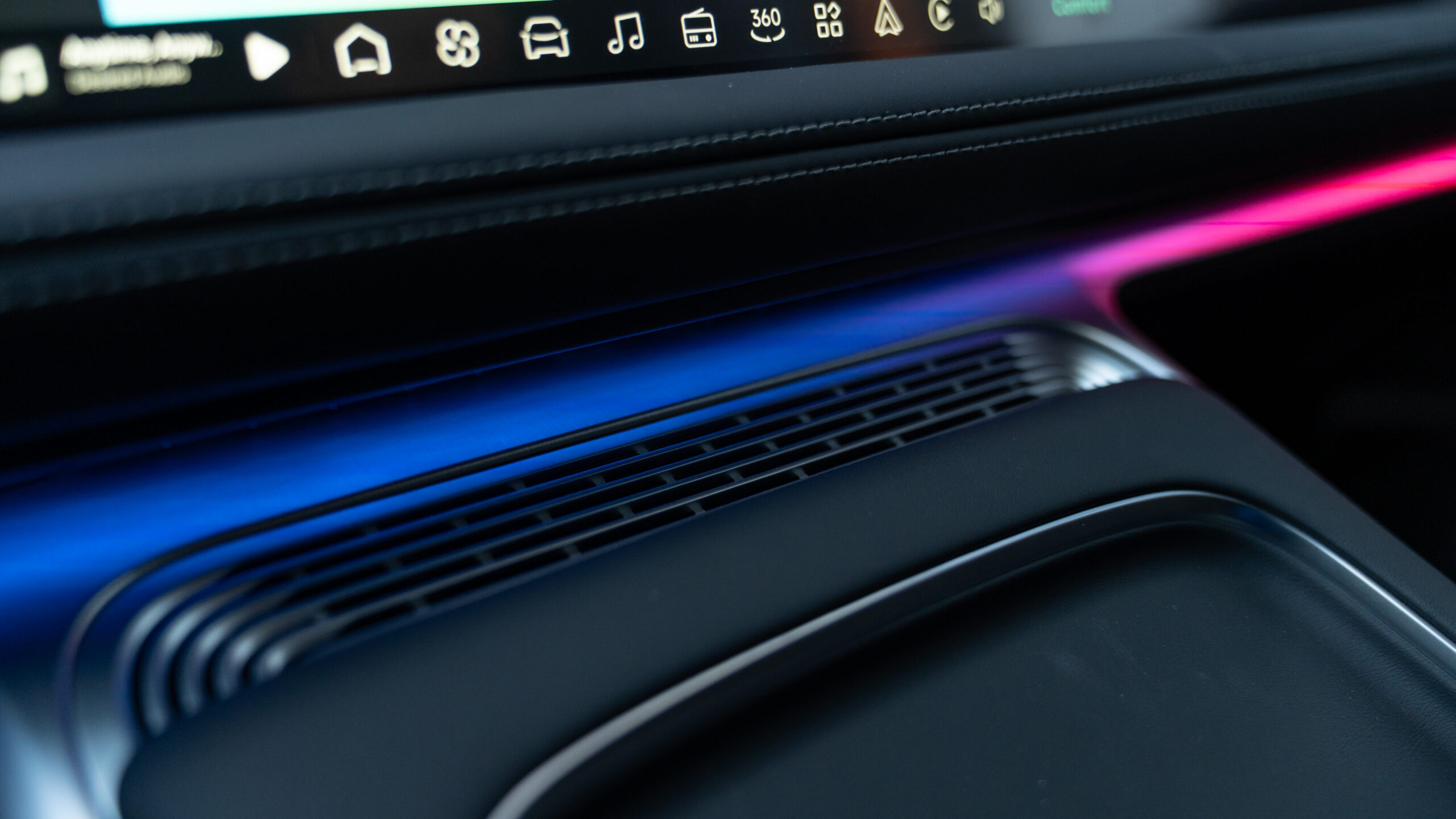 Green_Matte_Xpeng_X9_43