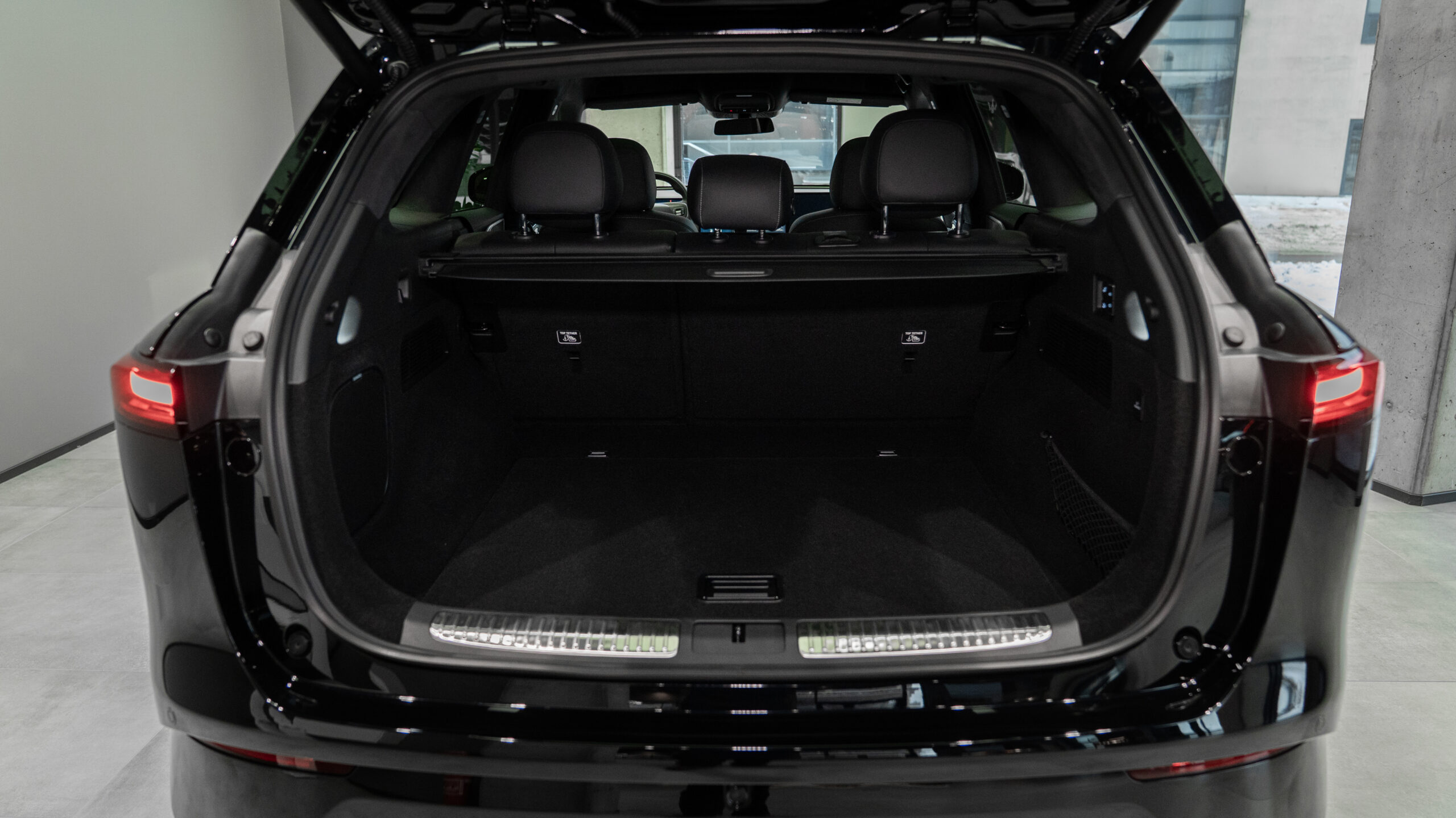 Black_Matte_Xpeng_G9_12