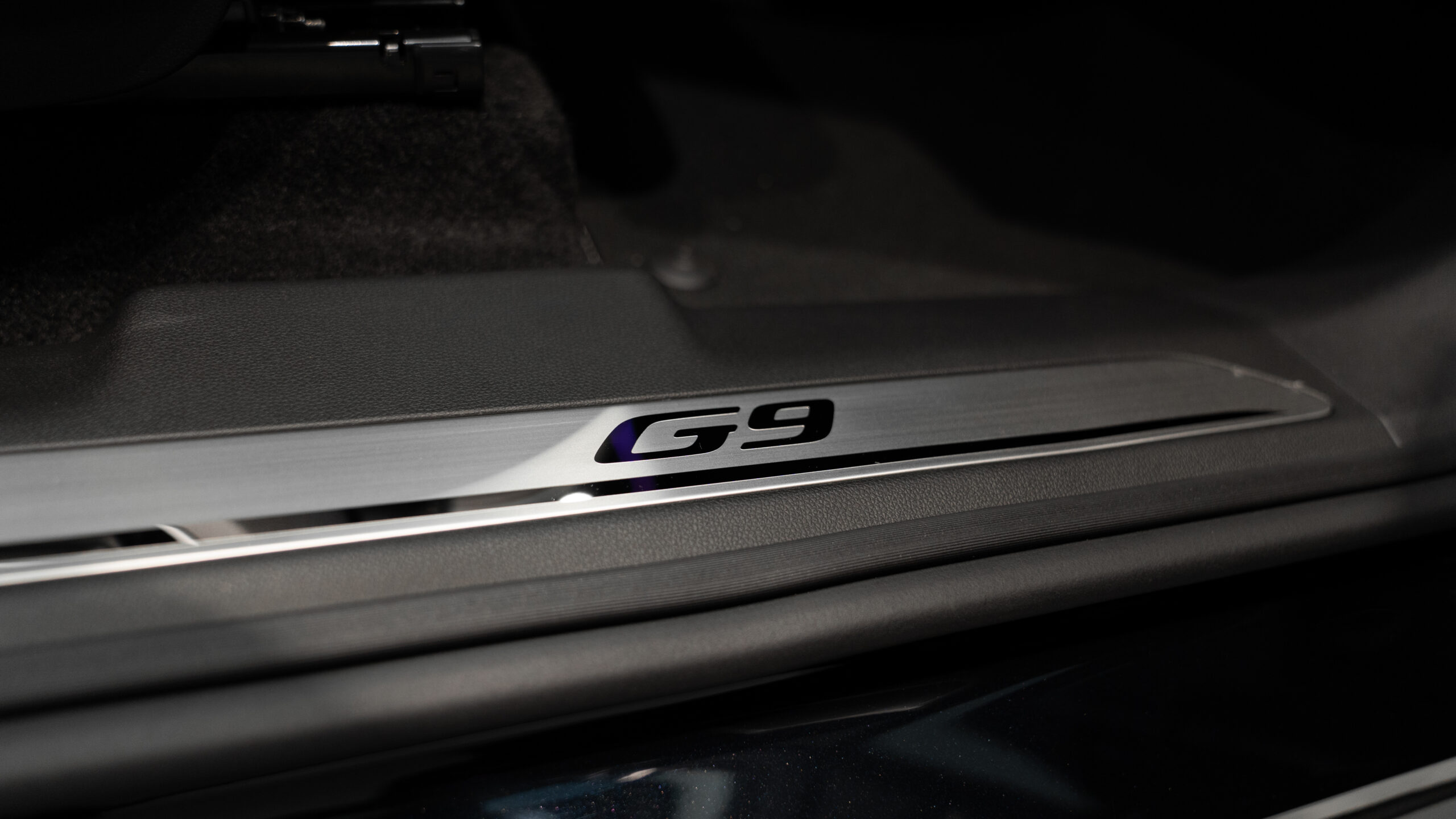 Black_Matte_Xpeng_G9_47