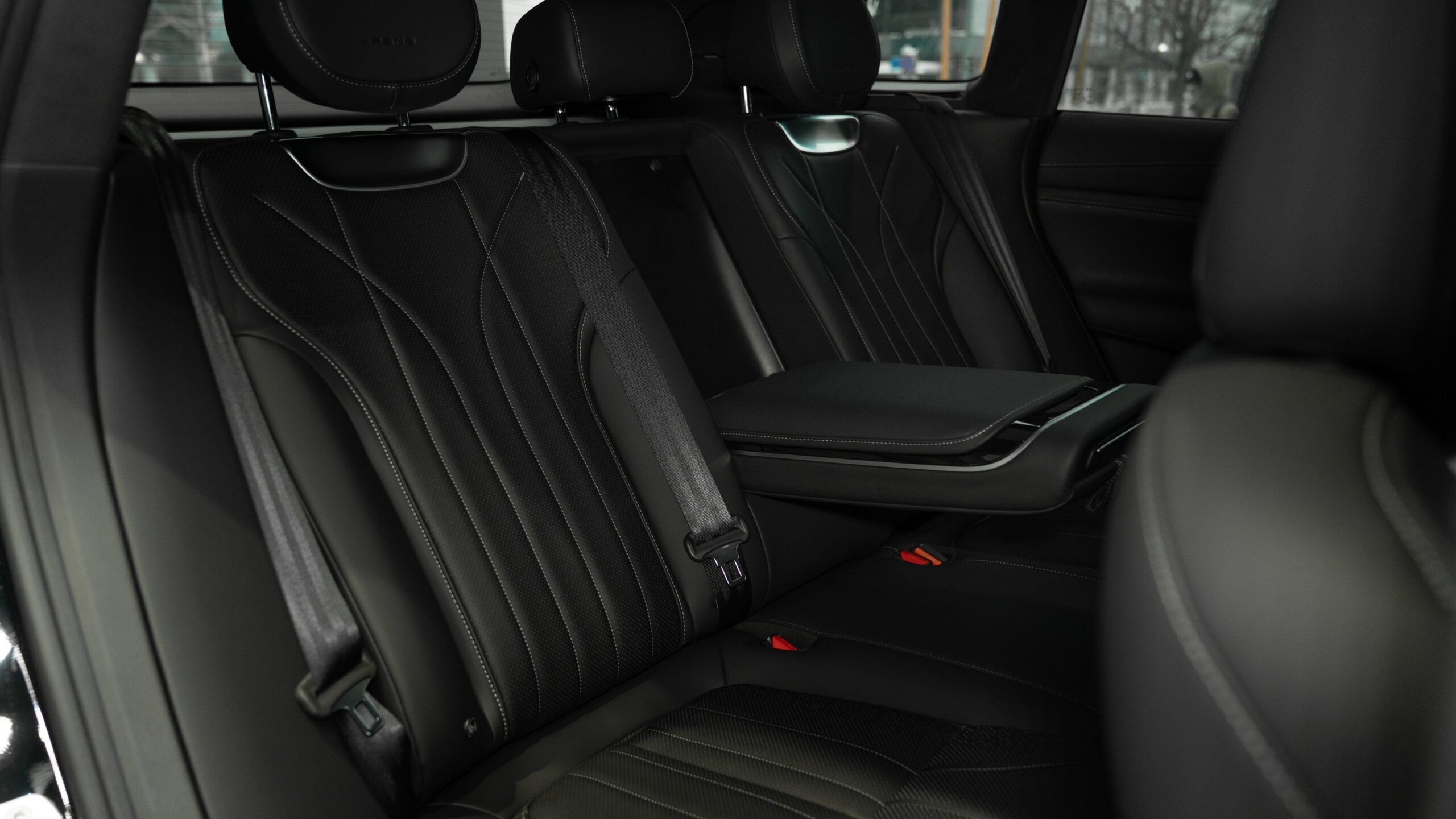 Black_Matte_Xpeng_G9_51