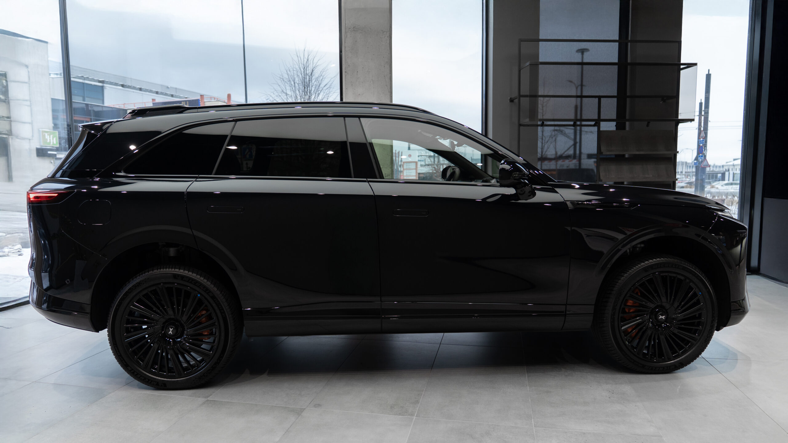 Black_Matte_Xpeng_G9_6