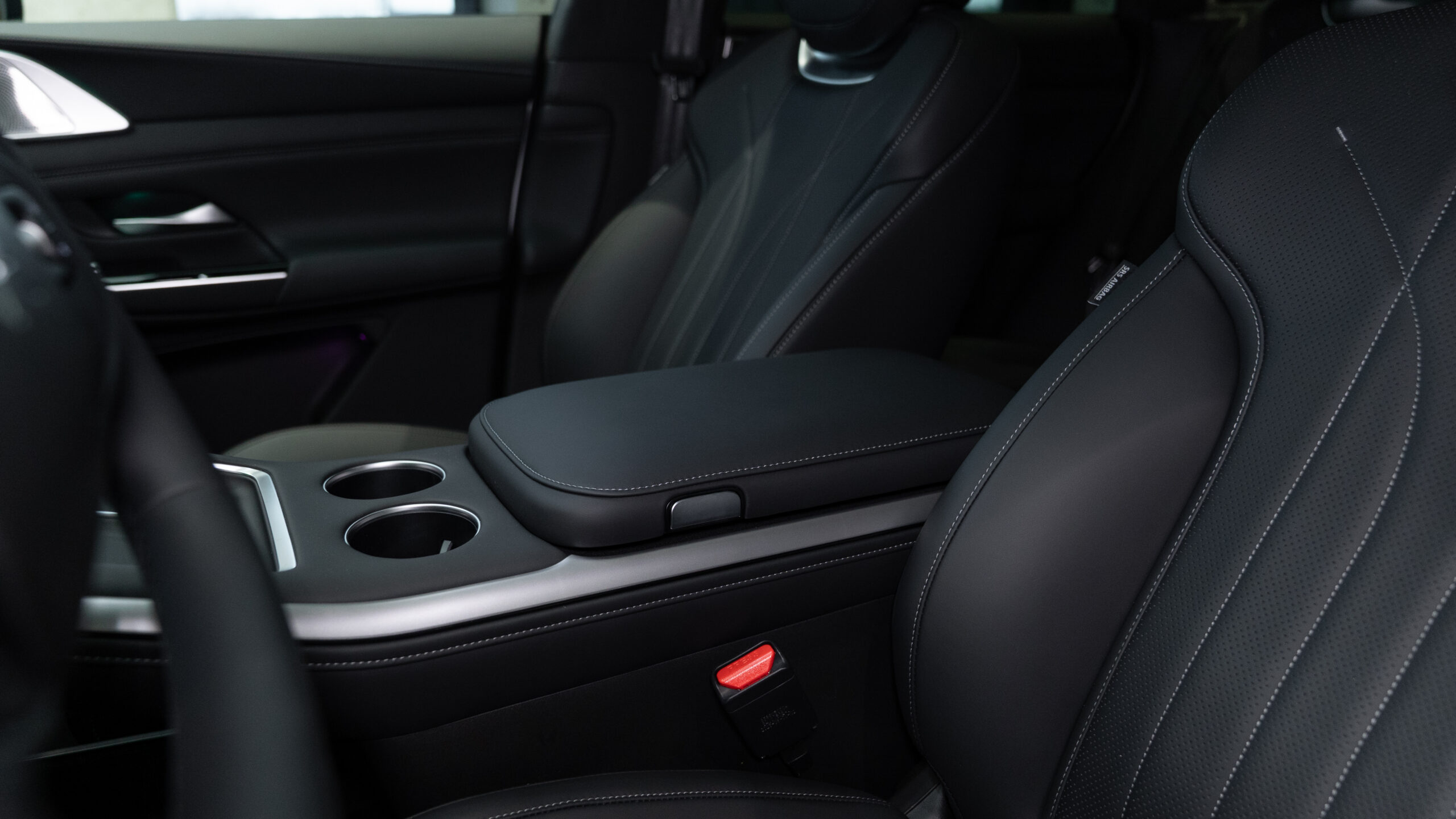 White_Matte_Xpeng_G9_30