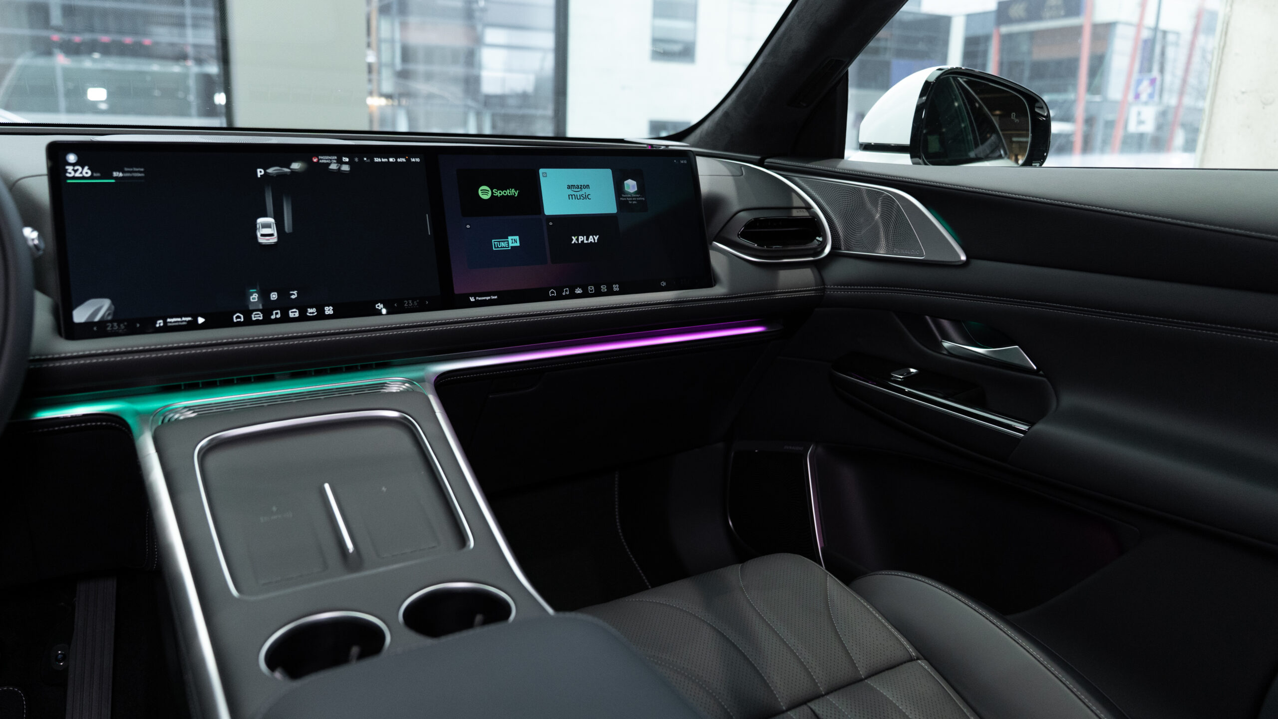 White_Matte_Xpeng_G9_34